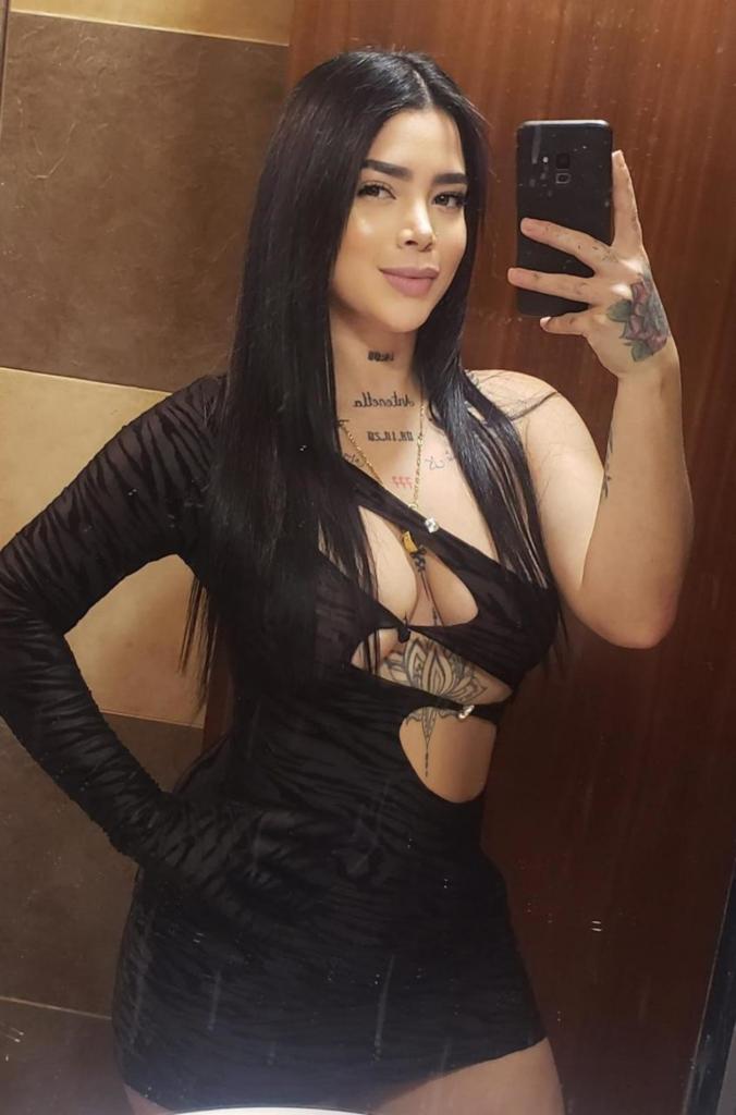 Chica busca chico en Ibiza: 