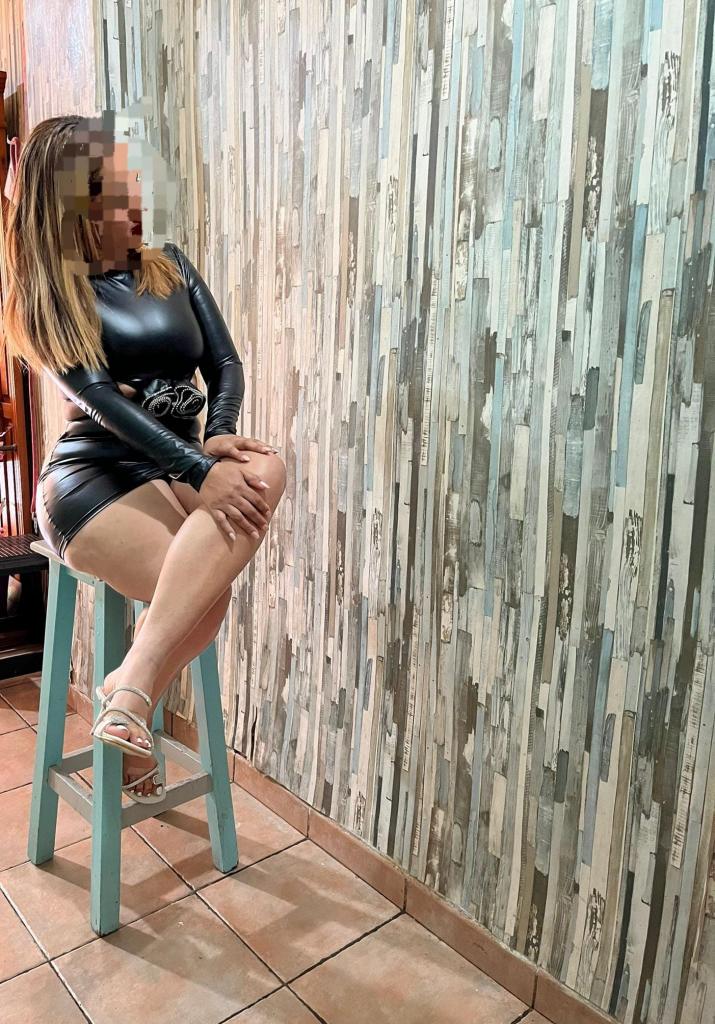 Chica busca chico en Alicante: 