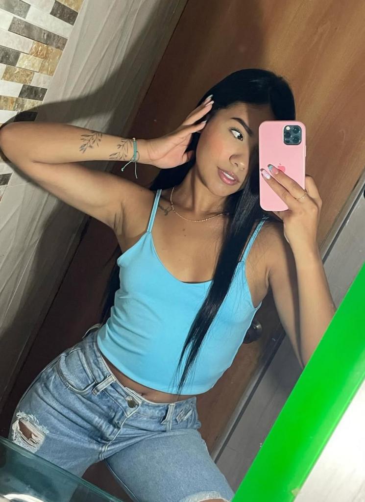 642479744: Chica busca chico en Granada