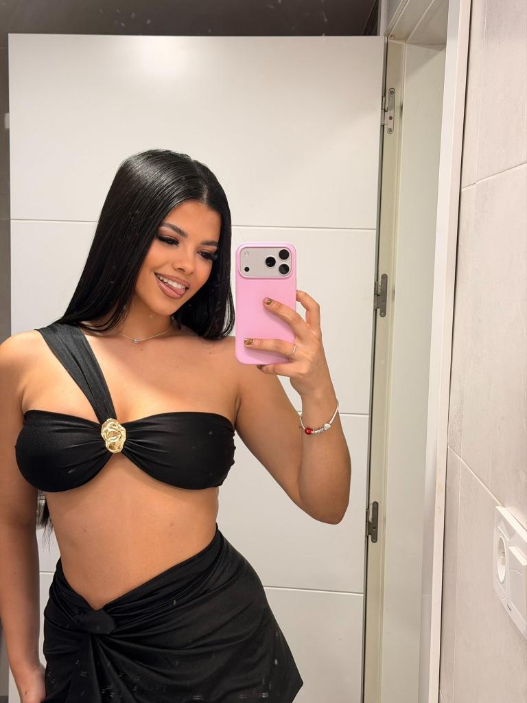 Chica busca chico en Almería: 