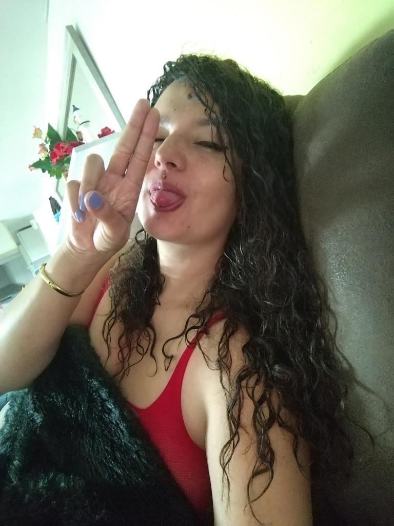 Chica busca chico en Lérida: Chica busca chico