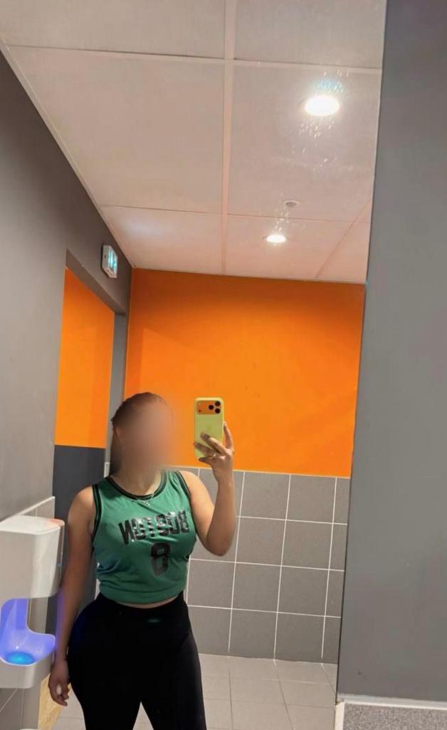 Chica busca chico en Granada: 