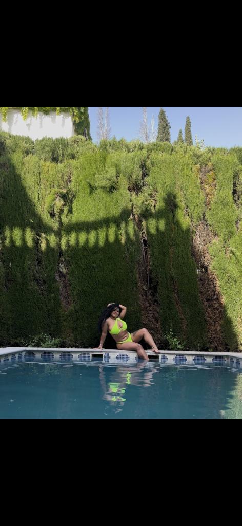 Chica busca chico en Granada: 