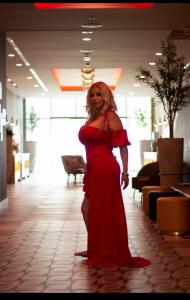 692486166: Chica busca chico en Barcelona
