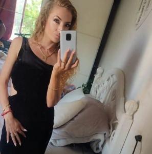 637068837: Chica busca chico en Mallorca