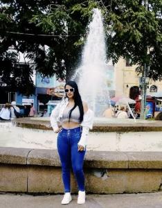 613395799: Chica busca chico en Murcia