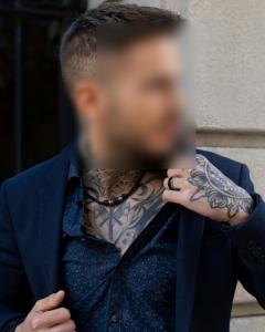 664726033: Chico busca chica en Barcelona