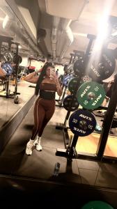 612420163: Chica busca chico en Barcelona