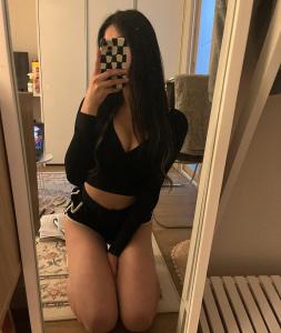 622856956: Chica busca chico en Gerona