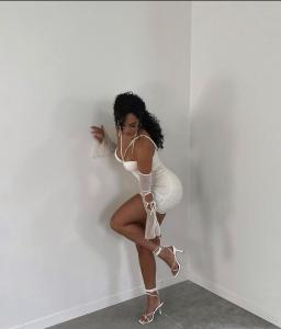 643238539: Chica busca chico en Valladolid