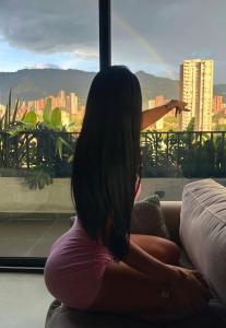 641331713: Chica busca chico en Sevilla