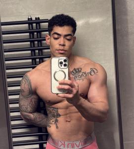 692933691: Chico busca chica en Madrid