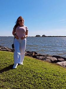 613802783: Chica busca chico en Granada