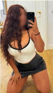 642561484: Chica busca chico en Huelva