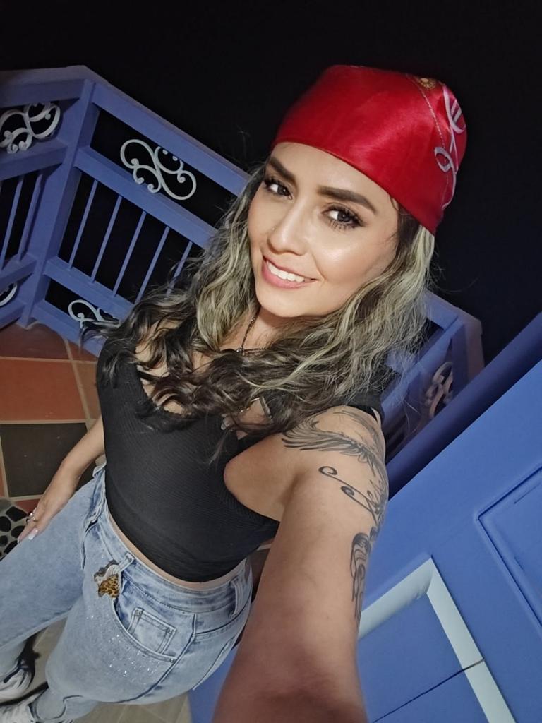 Chica busca chico en Tenerife: 