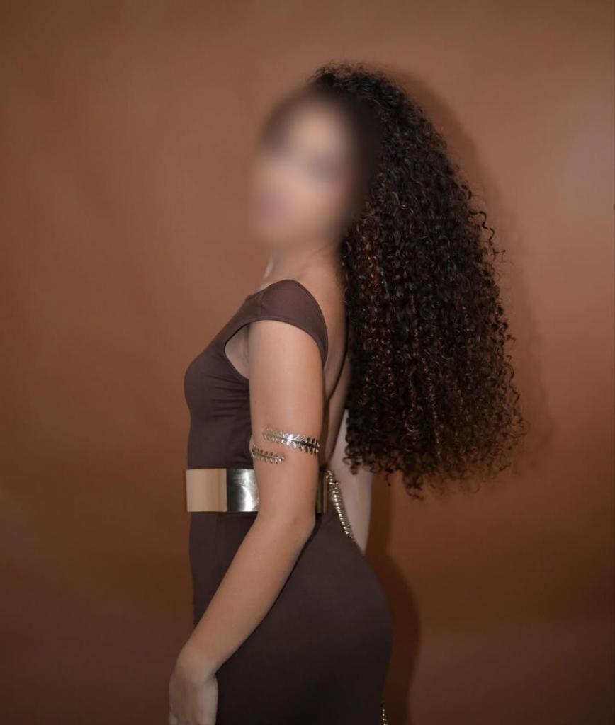 612208275: Chica busca chico en Alicante