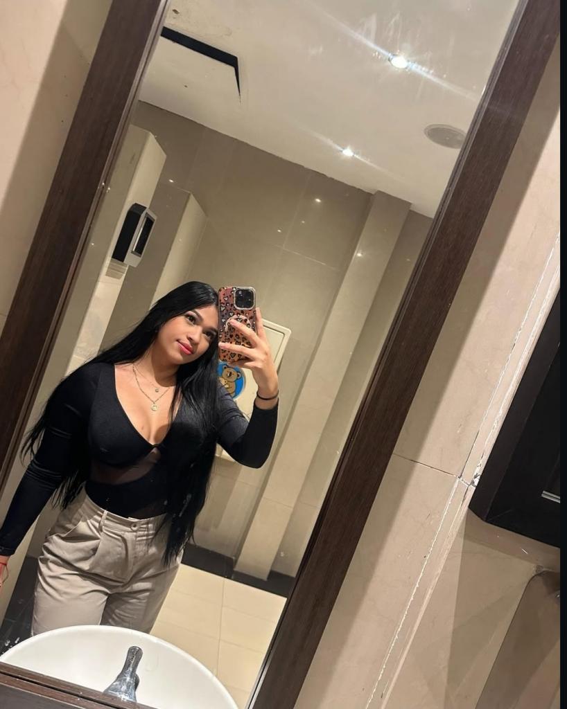 612508494: Chica busca chico en Barcelona