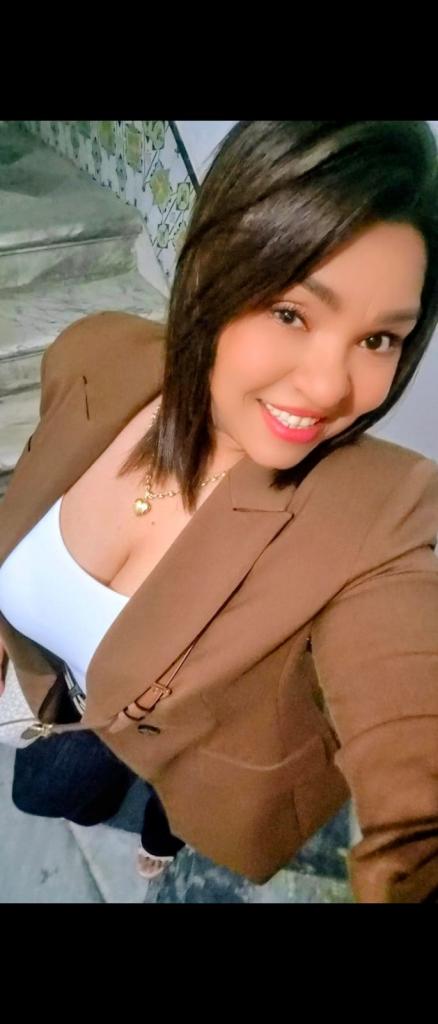 Chica busca chico en Cádiz: 