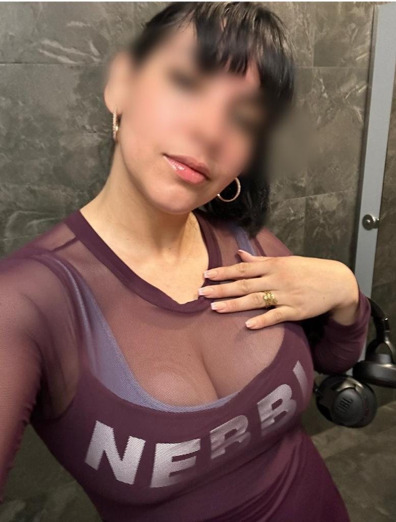 602867486: Chica busca chico en Cáceres