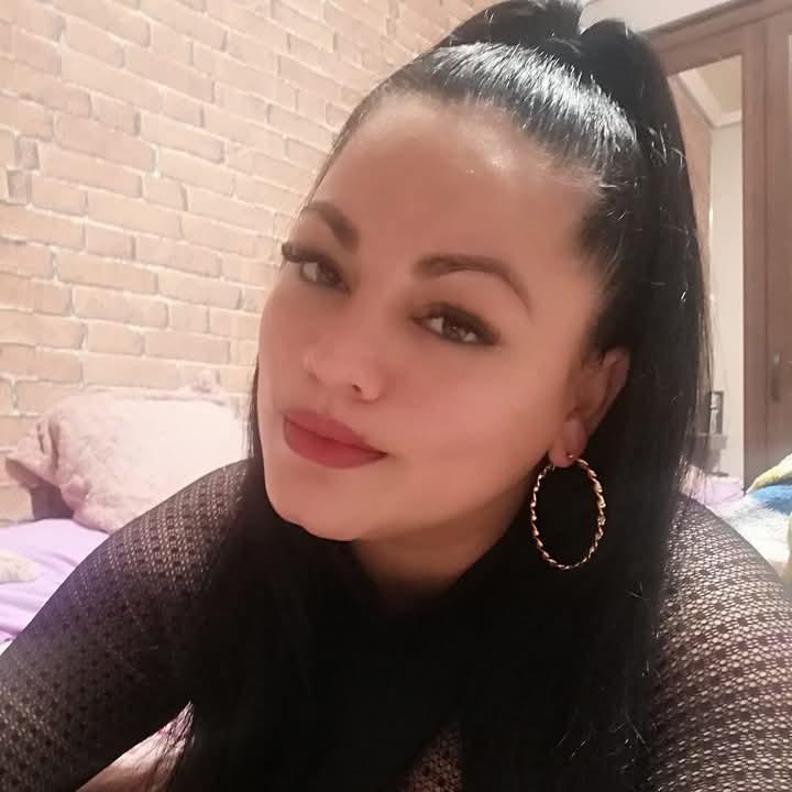 Chica busca chico en Tenerife: 