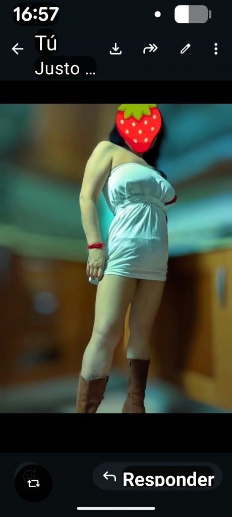 Chica busca chico en Almería: 