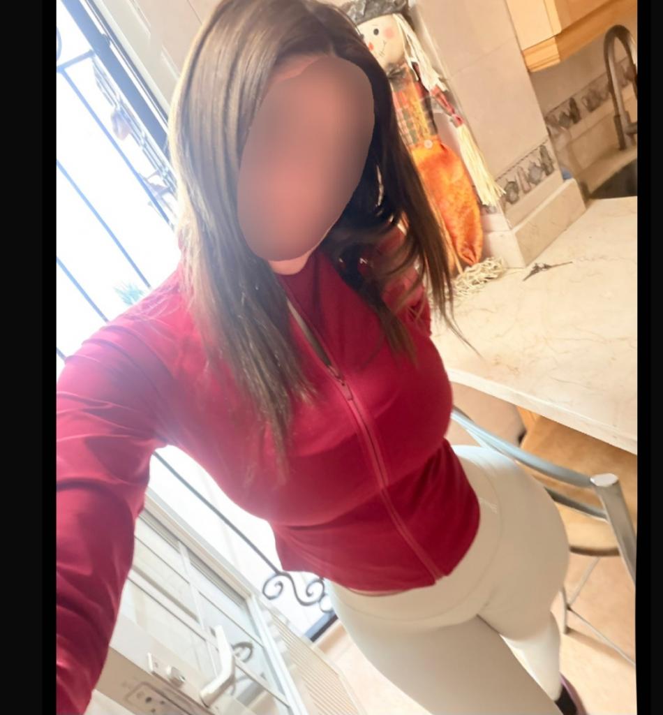 640987325: Chica busca chico en Murcia