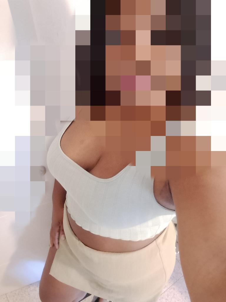 Chica busca chico en Granada: 