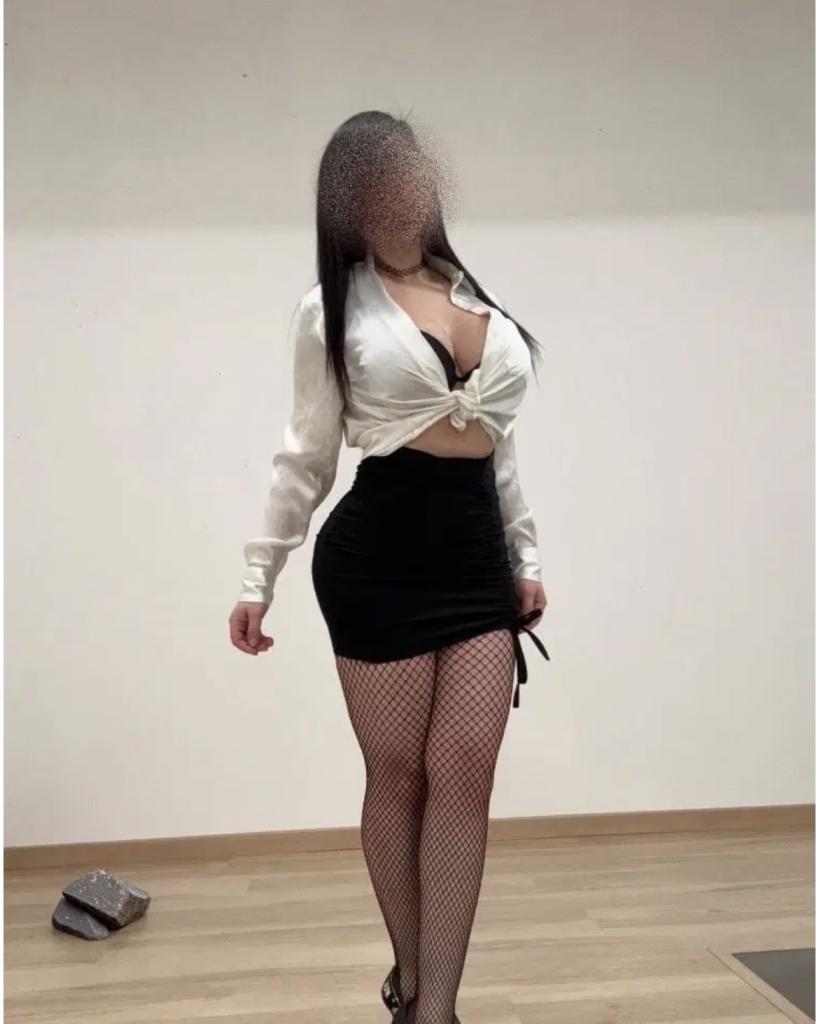 Chica busca chico en Granada: 
