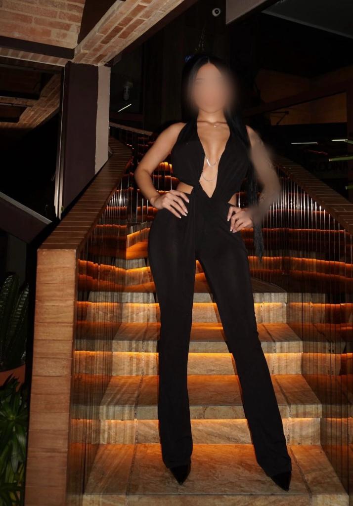 Chica busca chico en Granada: 