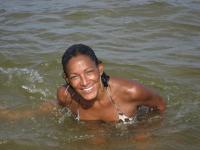 633496817: Chica busca chico en Gerona