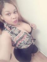 613885618: Chica busca chico en Barcelona