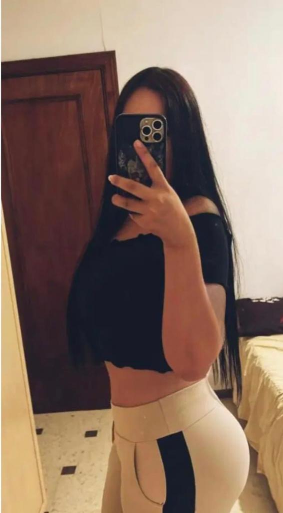 Chica busca chico en Almería: 