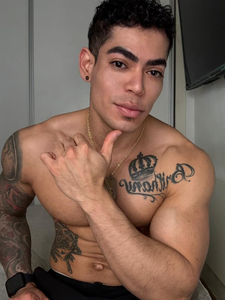 692933691: Chico busca chica en Madrid