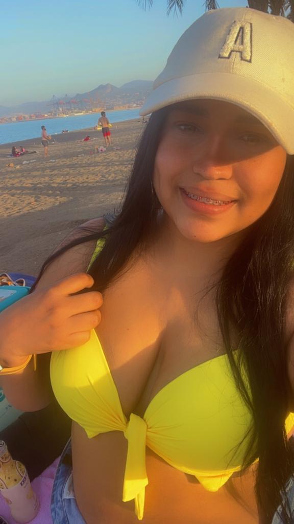 604210186: Chica busca chico en Cádiz