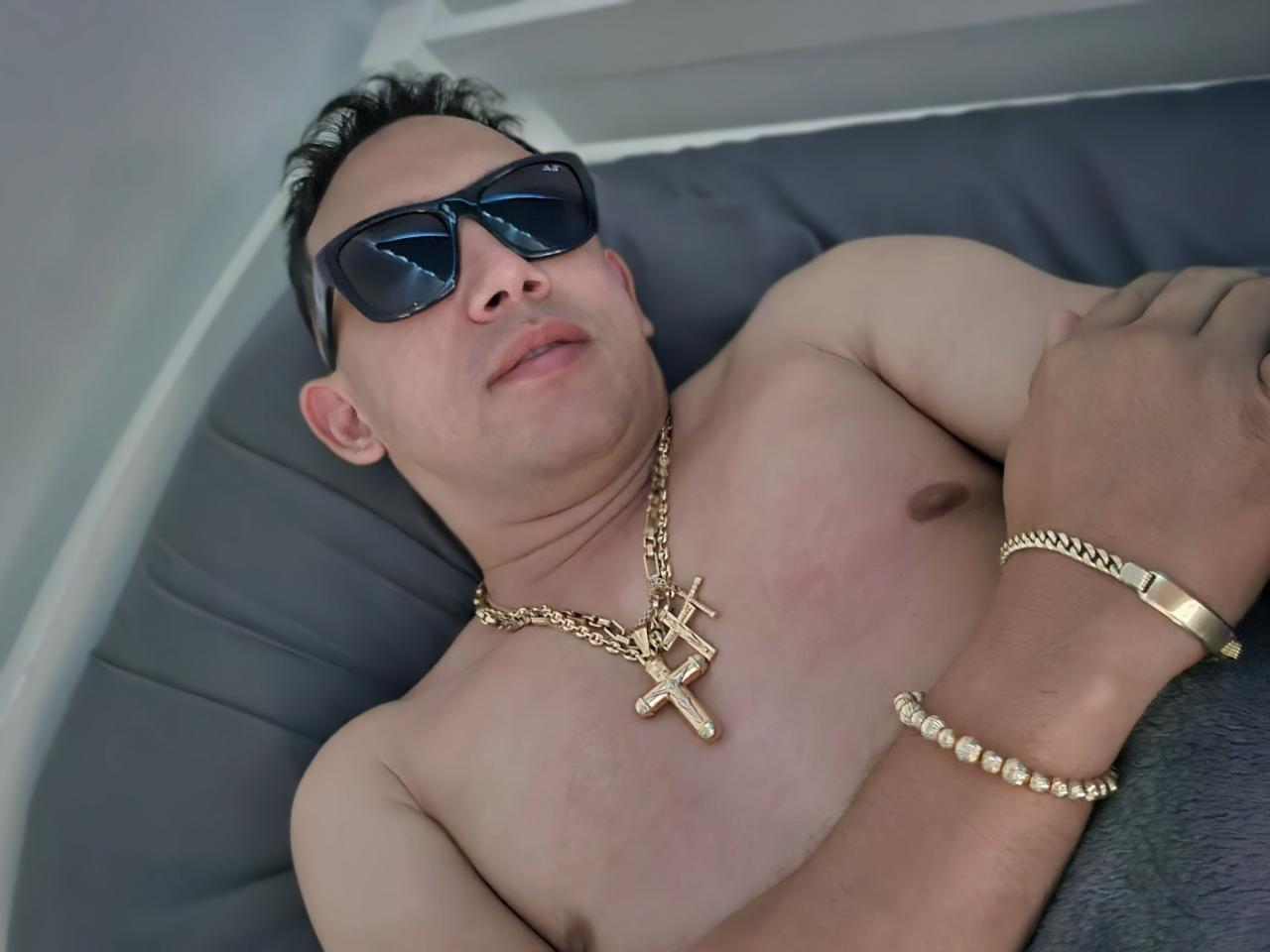 662576896: Chica busca chico en Tarragona