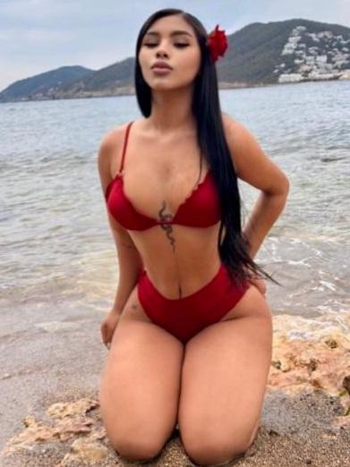 Chica busca chico en Ibiza: 