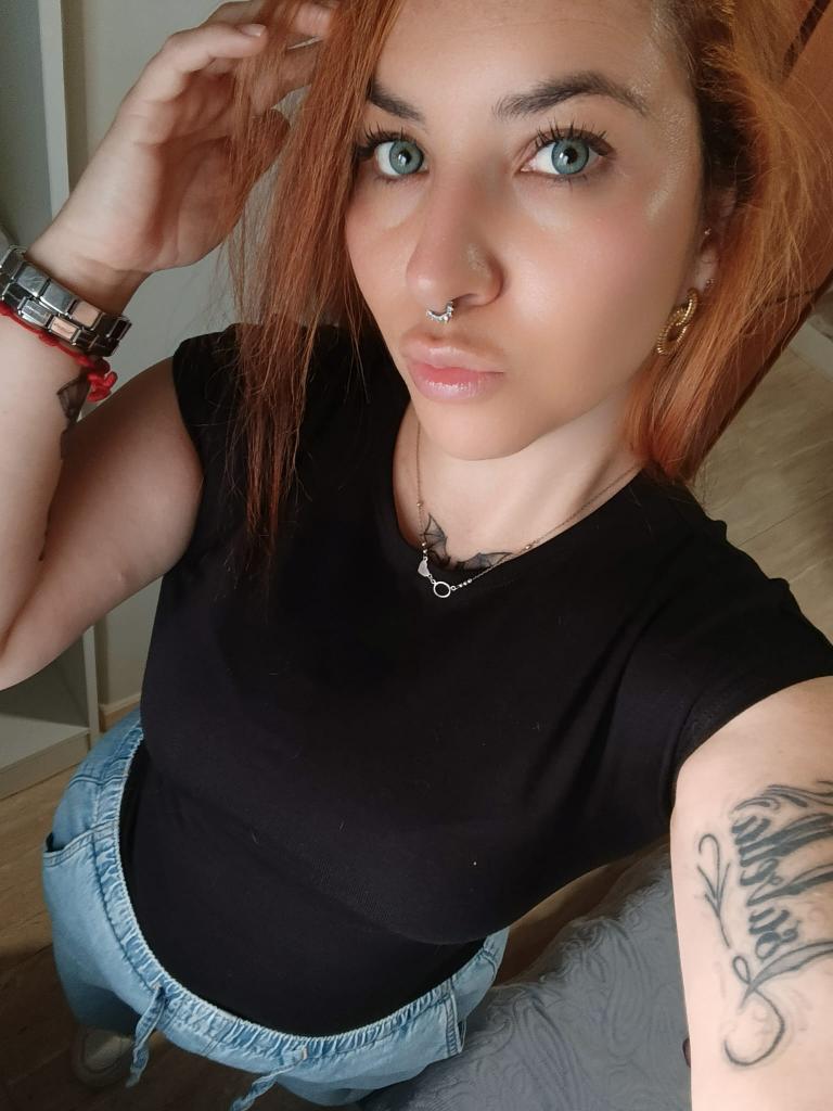 Chica busca chico en Granada: 