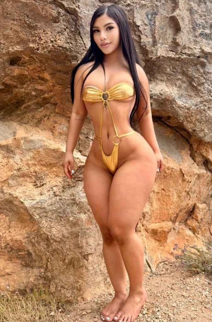 Chica busca chico en Ibiza: 