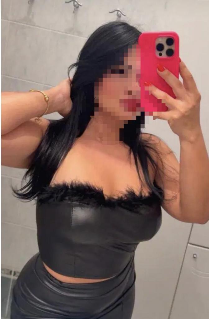 Chica busca chico en Granada: 