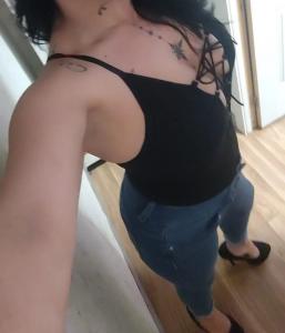 Chica busca chico en Huelva: 