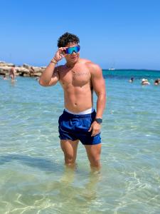 604394307: Chico busca chica en Madrid