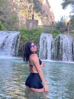 654659343: Chica busca chico en Madrid