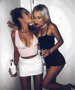 685370289: Chica busca chico en Alicante