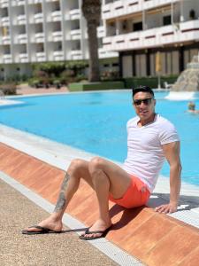 637444217: Chico busca chica en Madrid