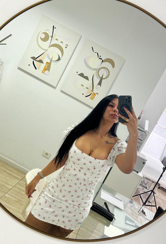 665882099: Chica busca chico en Tenerife
