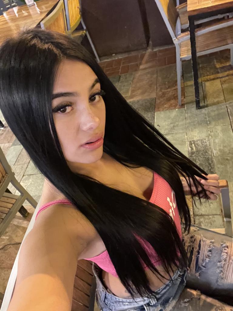 Chica busca chico en Málaga: Chica busca chico