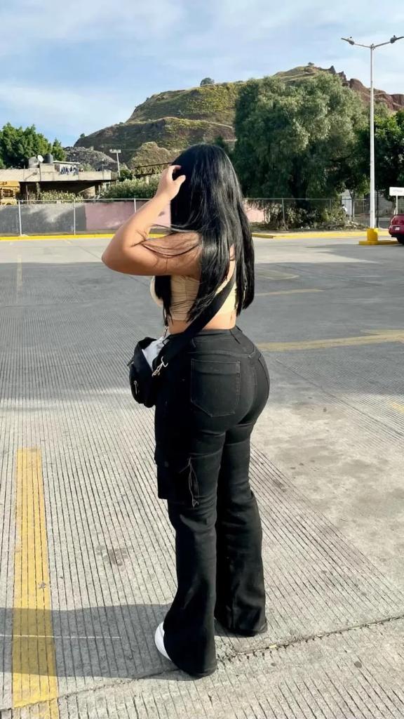 661160443: Chica busca chico en Madrid