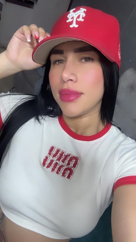 610772545: Chica busca chico en Almería