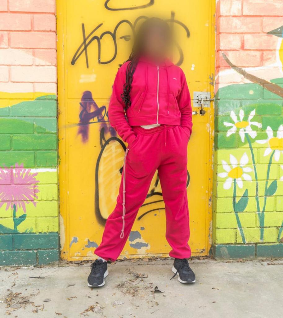 654100343: Chica busca chico en Barcelona