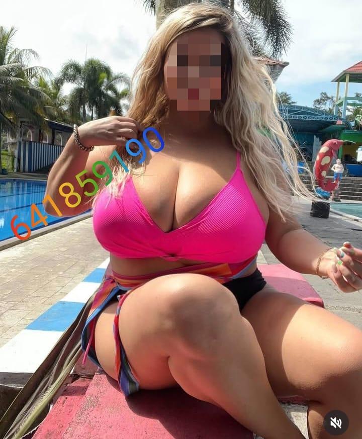 Chica busca chico en Cádiz: 